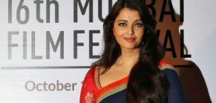 Aishwarya Rai in Blue Saree and Red Blouse Inaugurates 16th Mumbai Film Festival 2014