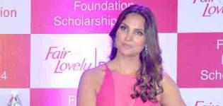 Gorgeous Bollywood Actress Lara Dutta in Pink Dress at Fair & Lovely Foundation - Photos 2015