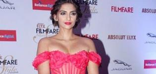Sonam Kapoor Hot Pics in Pink Off Shoulder Gown at Filmfare Glamour and Style Awards 2015